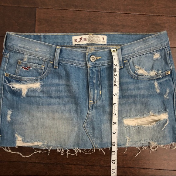 Hollister Light Wash Distressed Denim Mini Skirt 7 - Picture 4 of 8